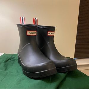 Hunter Original Play Waterproof Rain Bootie - Womens Size 6M - EUC - Black